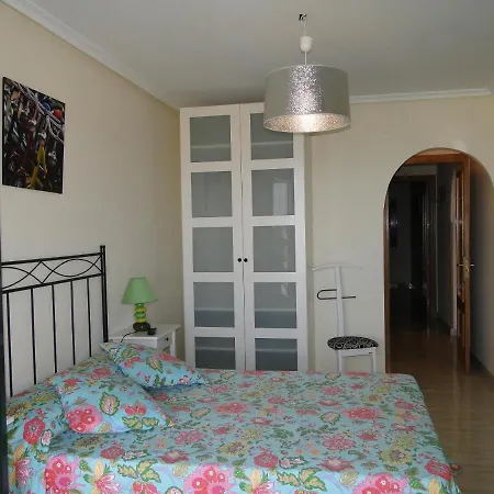 El Pinedo Apartment *