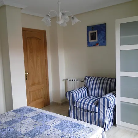 El Pinedo Apartment *